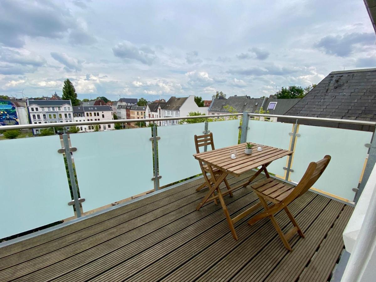 Woelkchen - Wohnung Mit Balkon, Holzdielen & Tv Bremerhaven Exterior foto